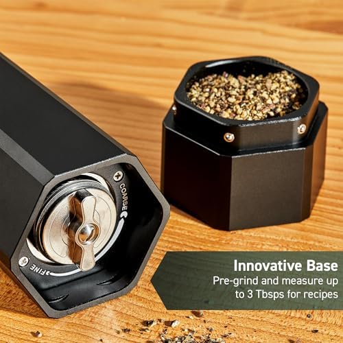 HexClad Salt and Pepper Mill Set with Adjustable Grinders 1