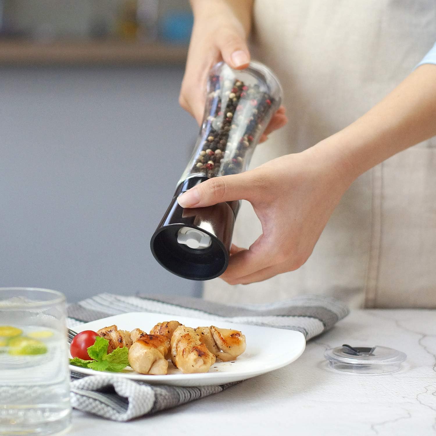 VEVOK CHEF Salt and Pepper Mill Set with Adjustable Coarseness