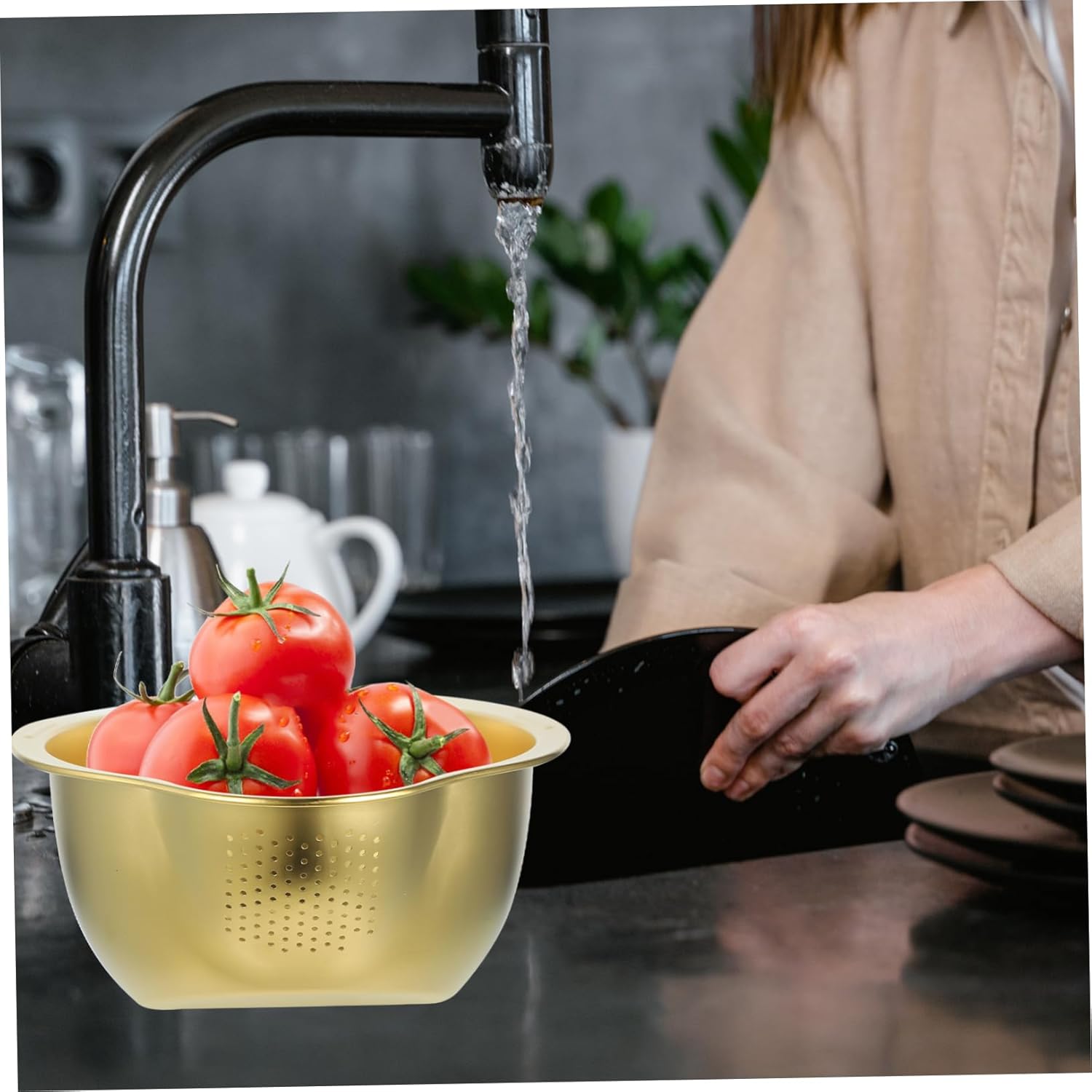 Hoement Stainless Steel Colander with Fine Mesh Drain Basket for Kitchen Use