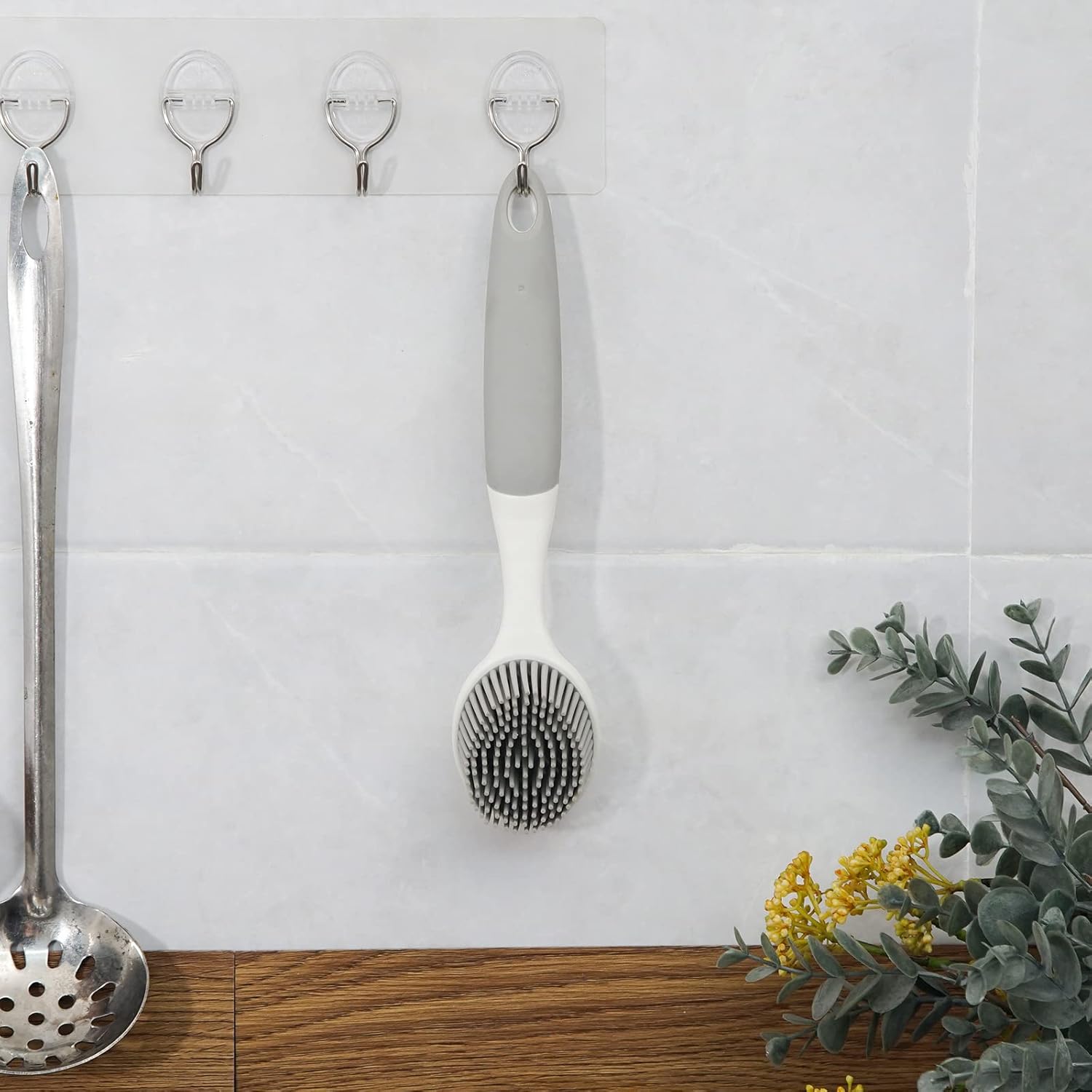 AMORBASE Dish Scrubber with Scraper Tip and Soft Bristles 1