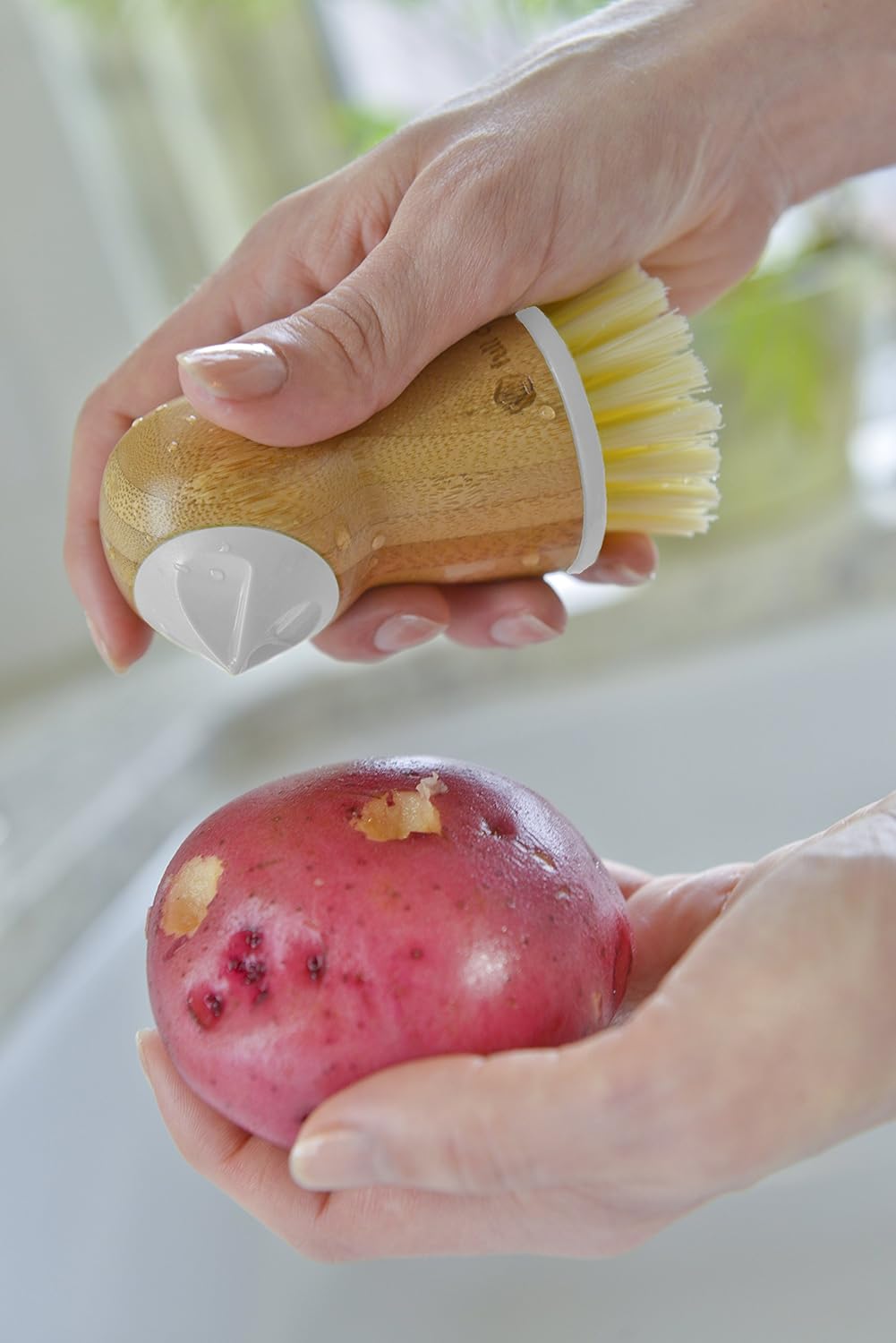 Full Circle Tater Mate Bamboo Potato Brush with Eye Remover 1